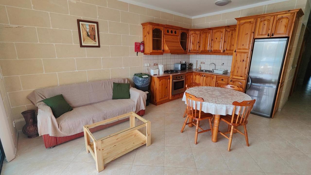Seaview Apartment Zebbug  Экстерьер фото