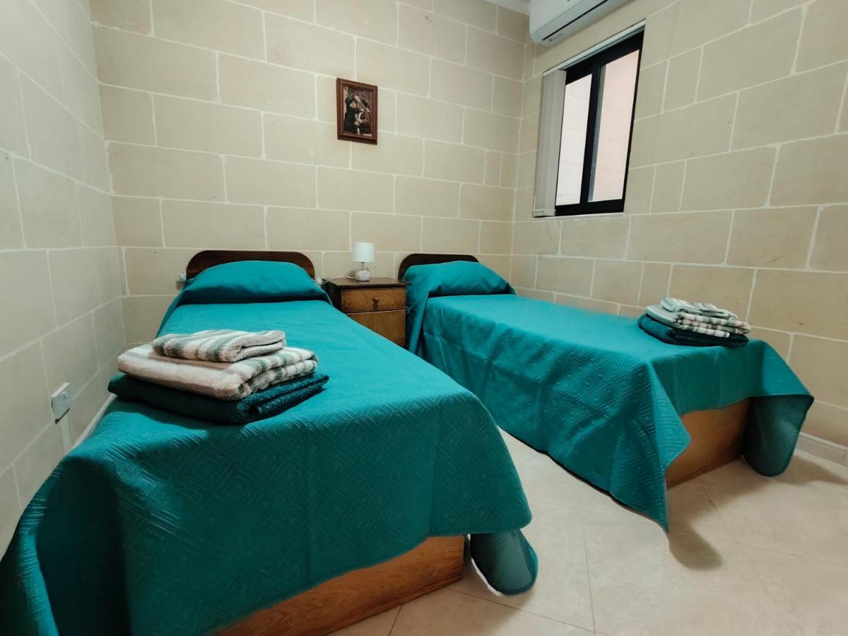 Seaview Apartment Zebbug  Экстерьер фото