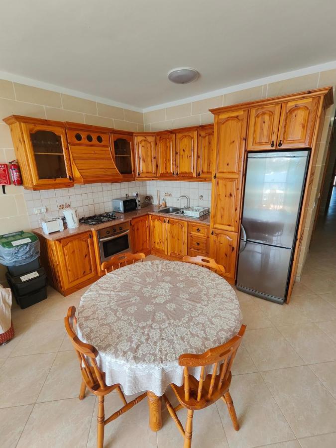 Seaview Apartment Zebbug  Экстерьер фото