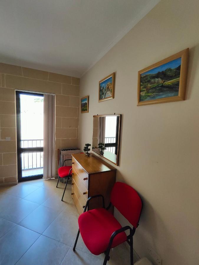 Seaview Apartment Zebbug  Экстерьер фото