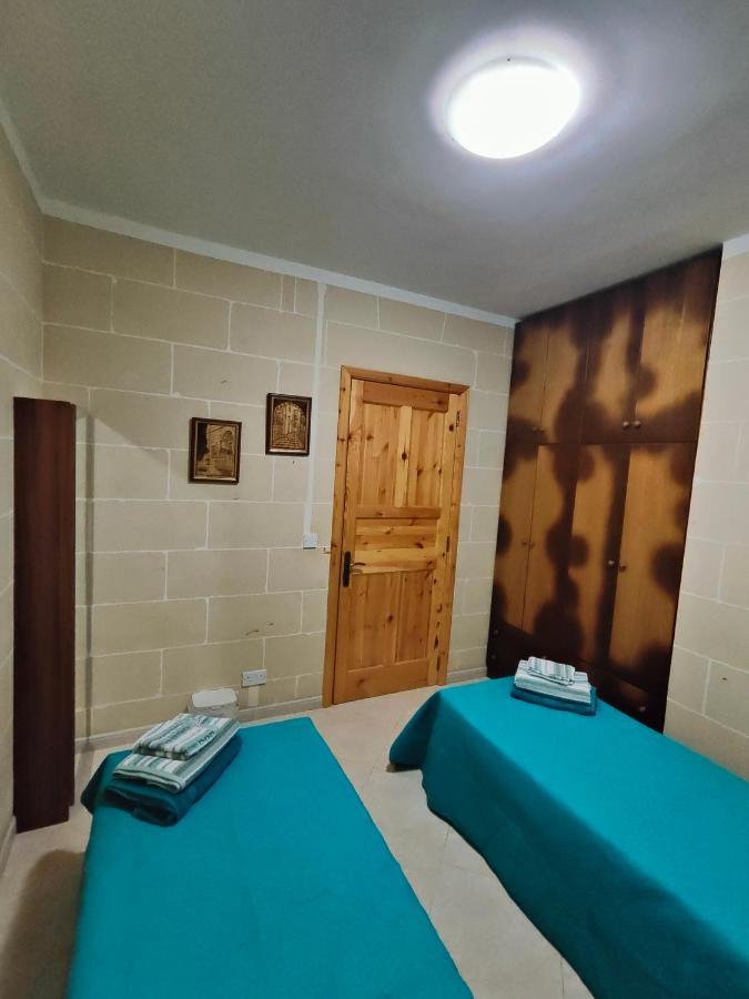 Seaview Apartment Zebbug  Экстерьер фото
